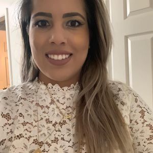 Meet your Posher, Aline